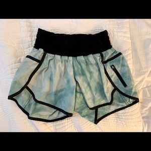 Lululemon athletica tracker shorts